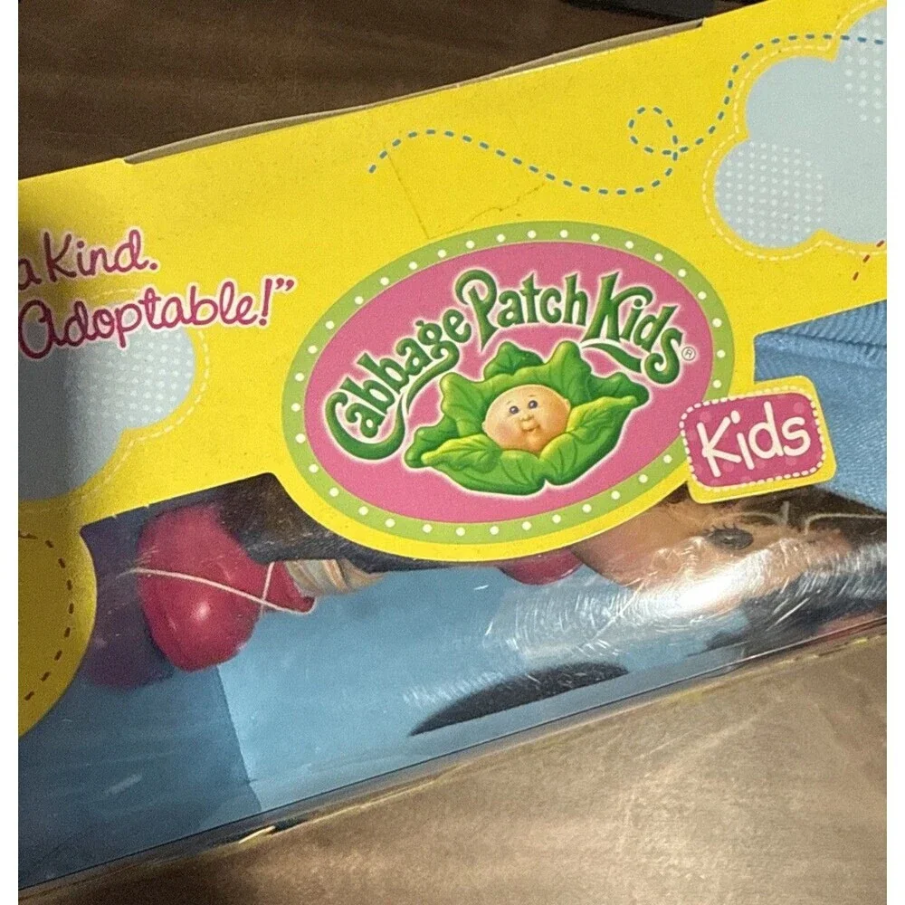 Cabbage Patch Kids Playful Girl 2011 Collectible NEW IN BOX